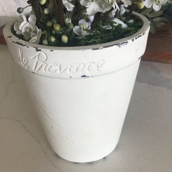White/Green Florals Distressed Planter - Picture 6 of 7